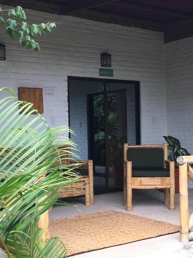 Casita Madame Hotell Puerto López Exteriör bild