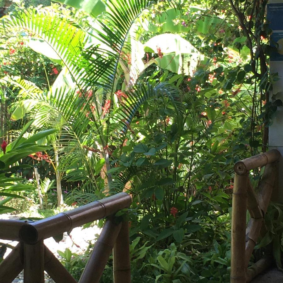 Casita Madame Hotell Puerto López Exteriör bild