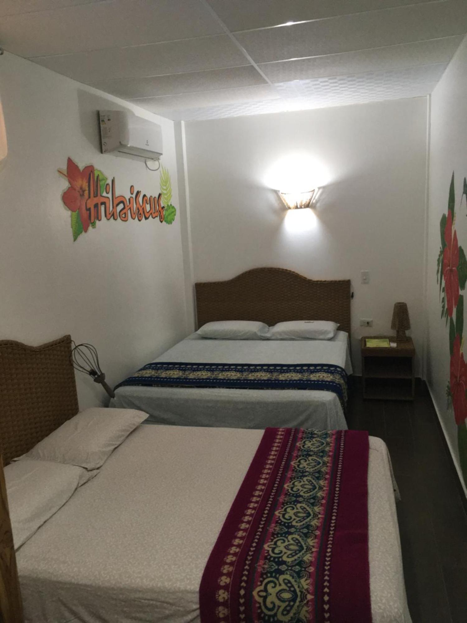 Casita Madame Hotell Puerto López Exteriör bild