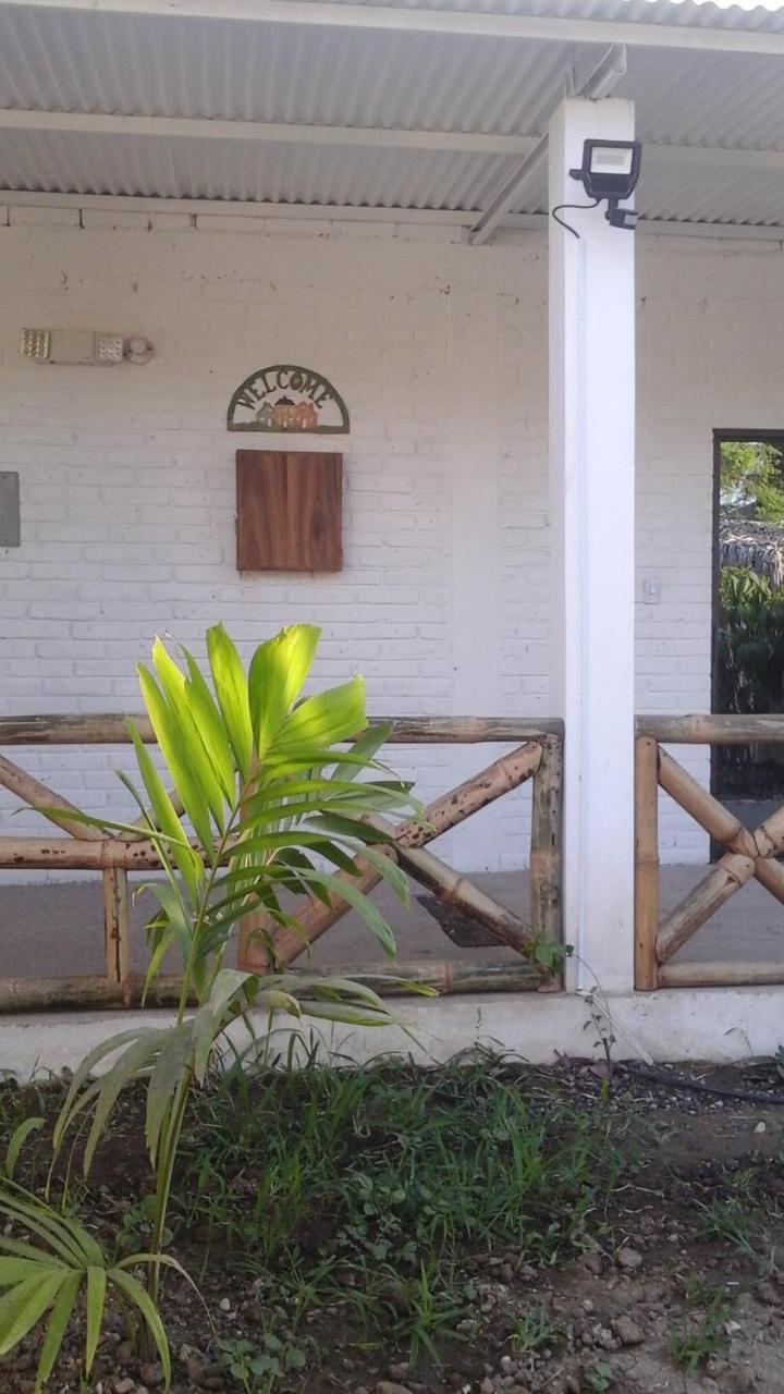Casita Madame Hotell Puerto López Exteriör bild